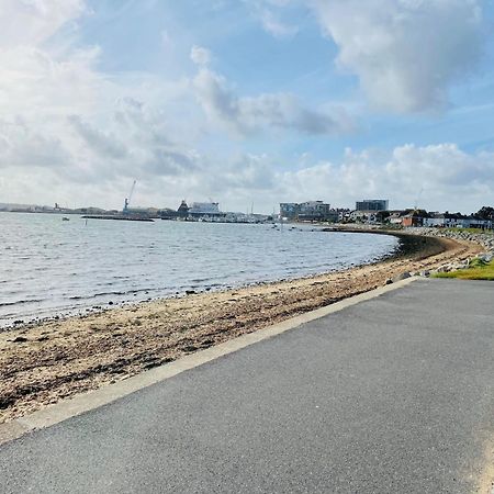 プールBrownsea Island View Penthouseアパートメント エクステリア 写真