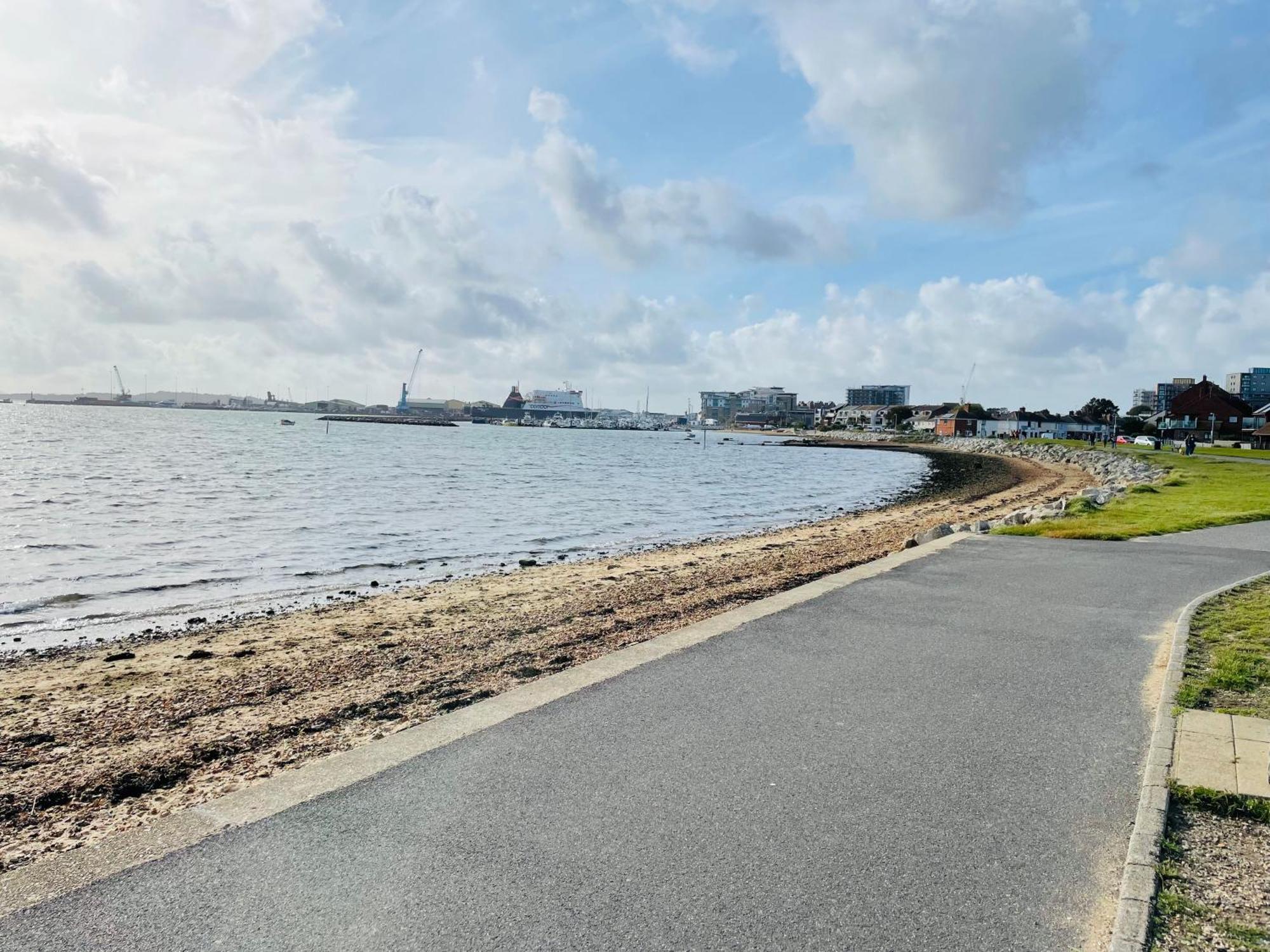 プールBrownsea Island View Penthouseアパートメント エクステリア 写真